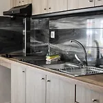 Kostas Hotel 2*