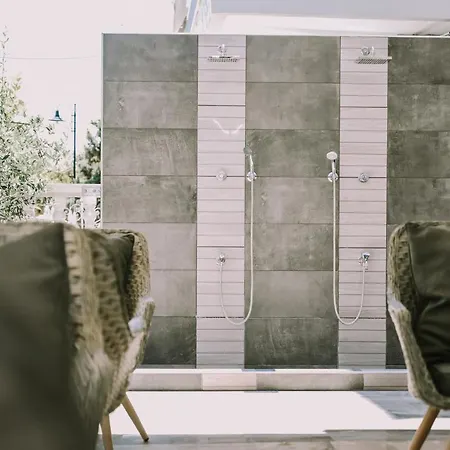 Kostas 2* Olympiakí Aktí