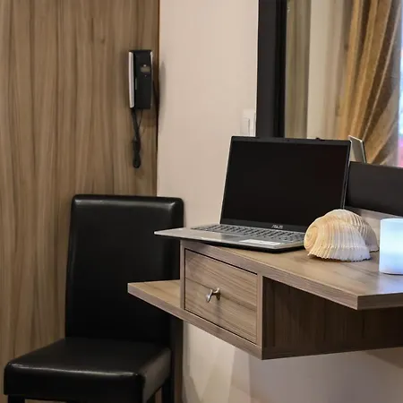Hotel Kostas 2*