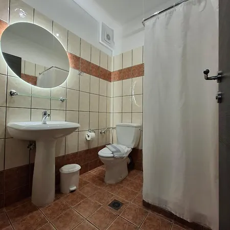 Kostas Hotel 2*