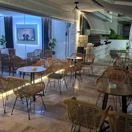 Hotel Kostas