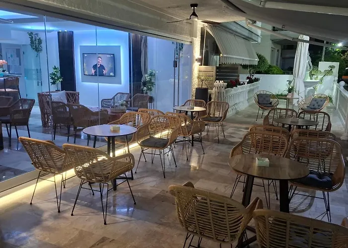 Hotel Kostas