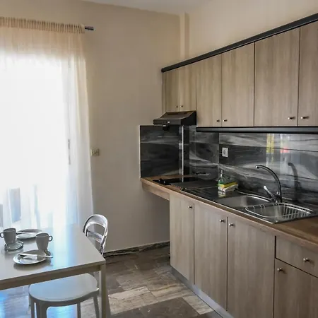 Kostas 2* Olympiakí Aktí