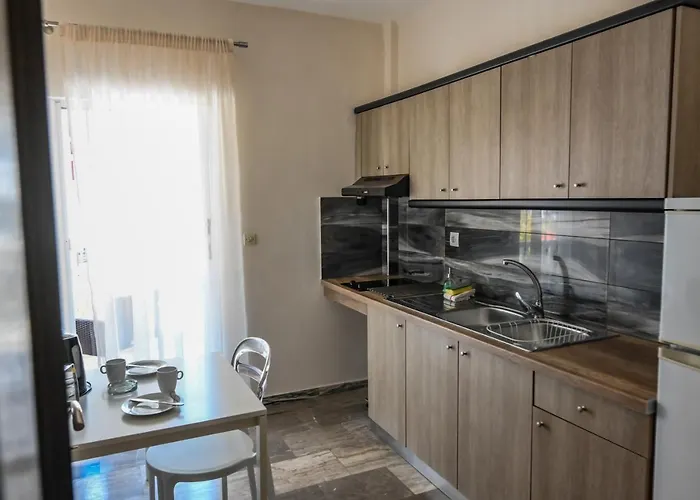 Kostas 2* Олимпиаки-Акти