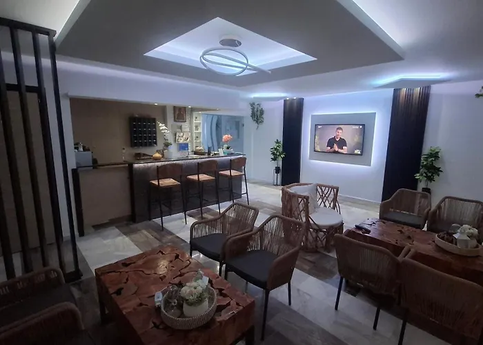 Kostas Отель 2*