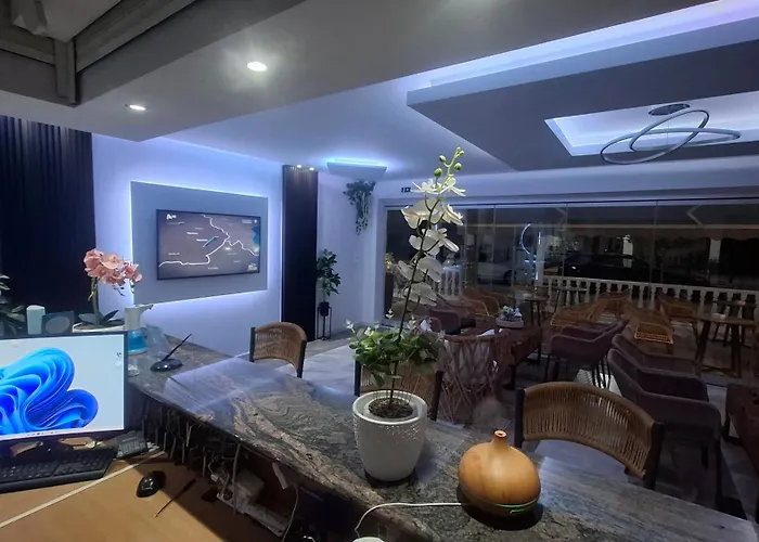 Kostas Отель Олимпиаки-Акти